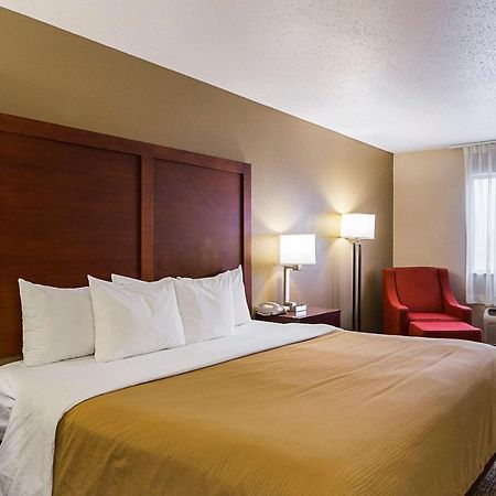 Quality Inn Waverly Εξωτερικό φωτογραφία