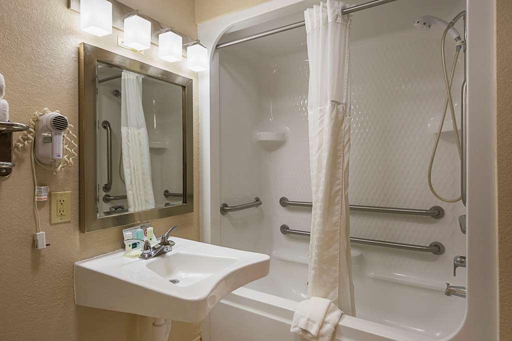 Quality Inn Waverly Δωμάτιο φωτογραφία