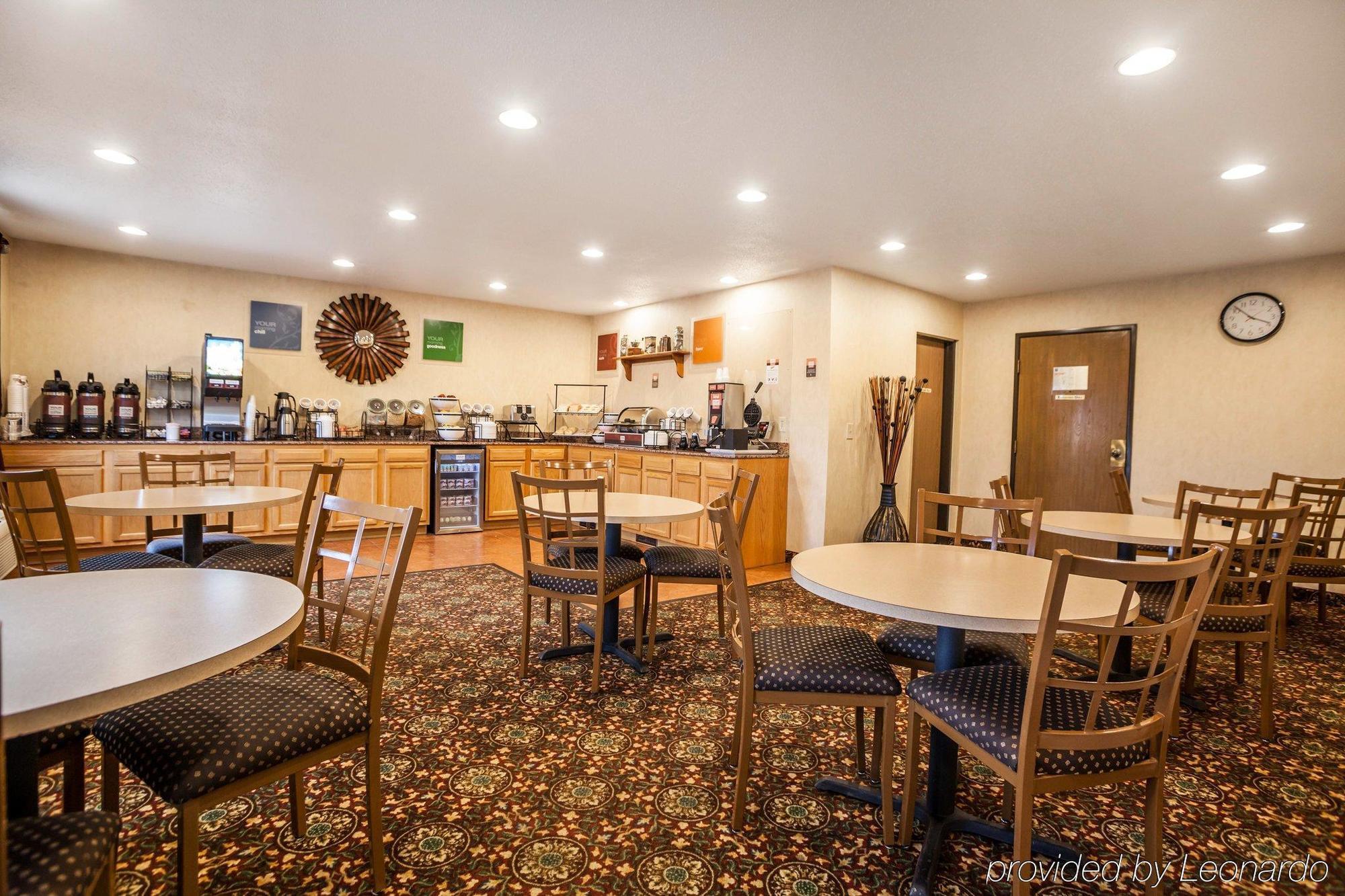 Quality Inn Waverly Εξωτερικό φωτογραφία