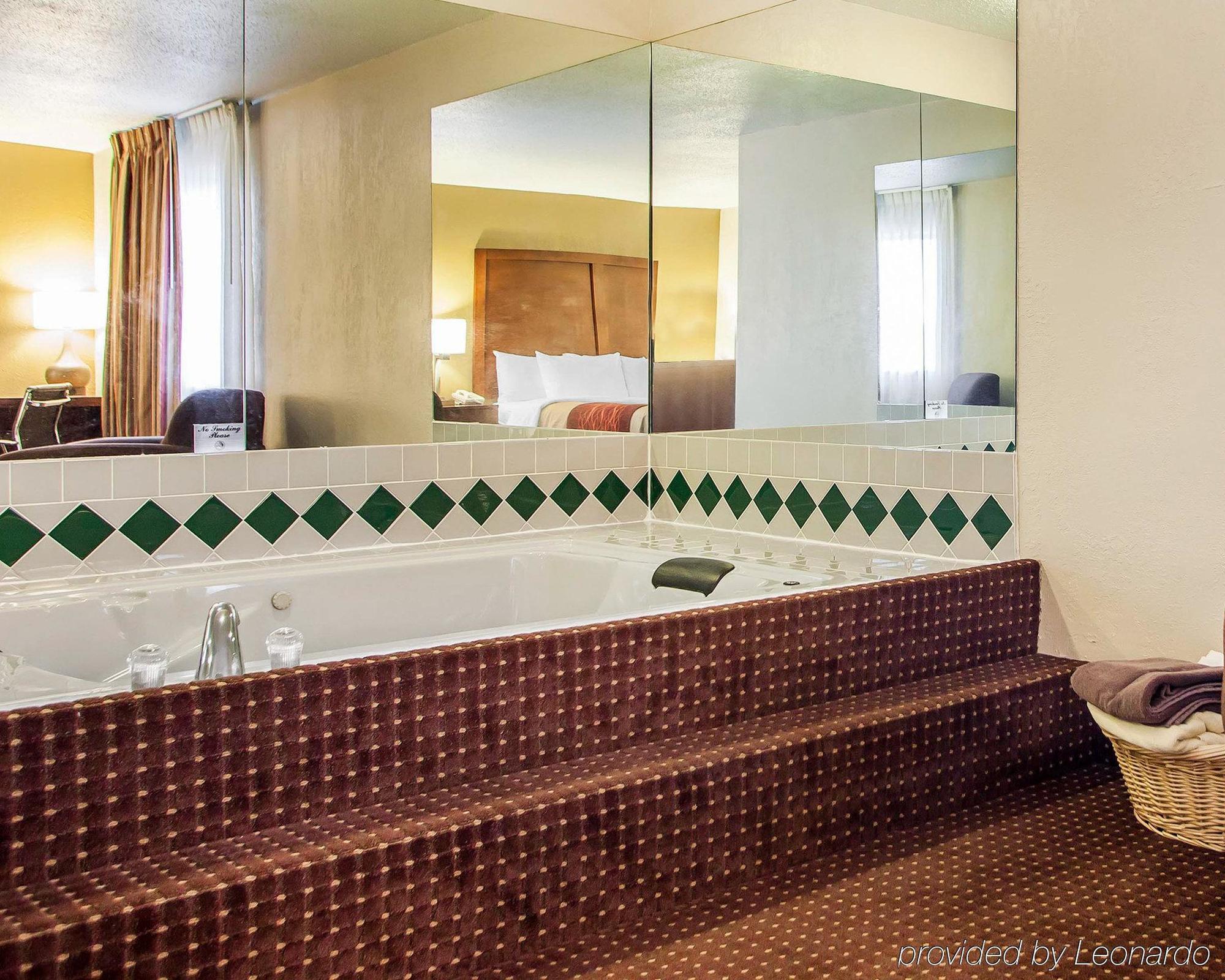 Quality Inn Waverly Εξωτερικό φωτογραφία