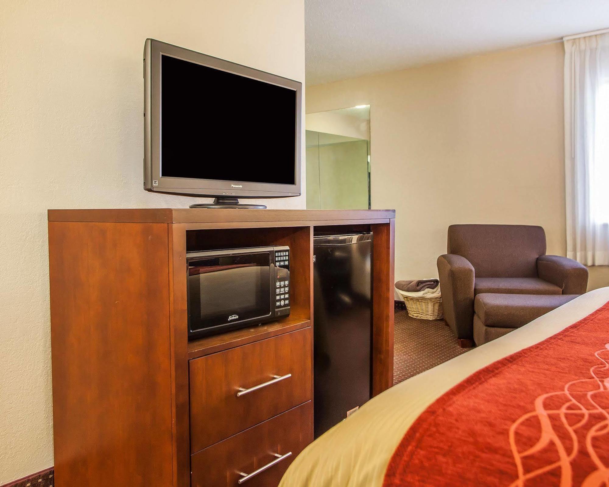 Quality Inn Waverly Εξωτερικό φωτογραφία
