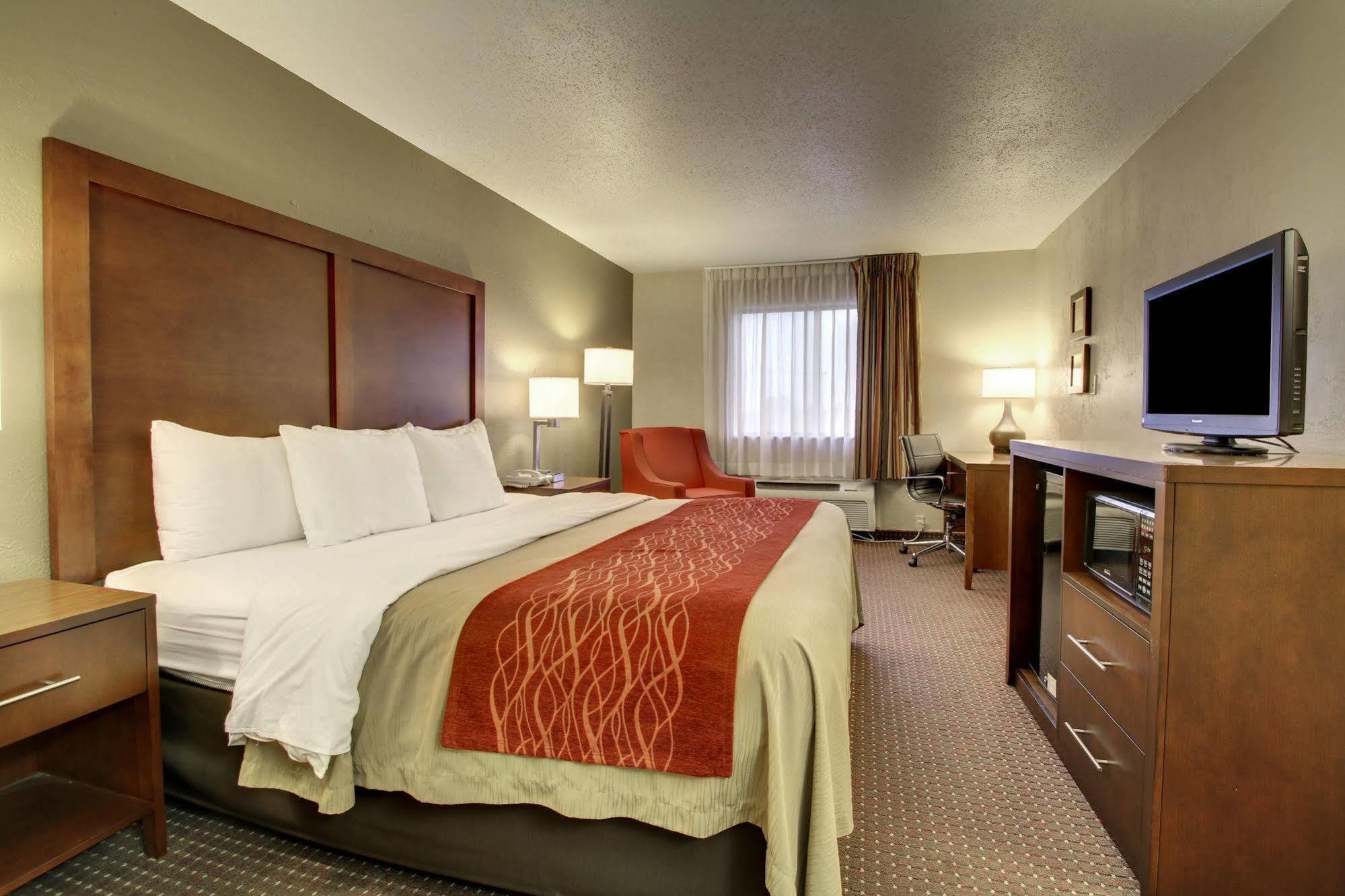Quality Inn Waverly Εξωτερικό φωτογραφία