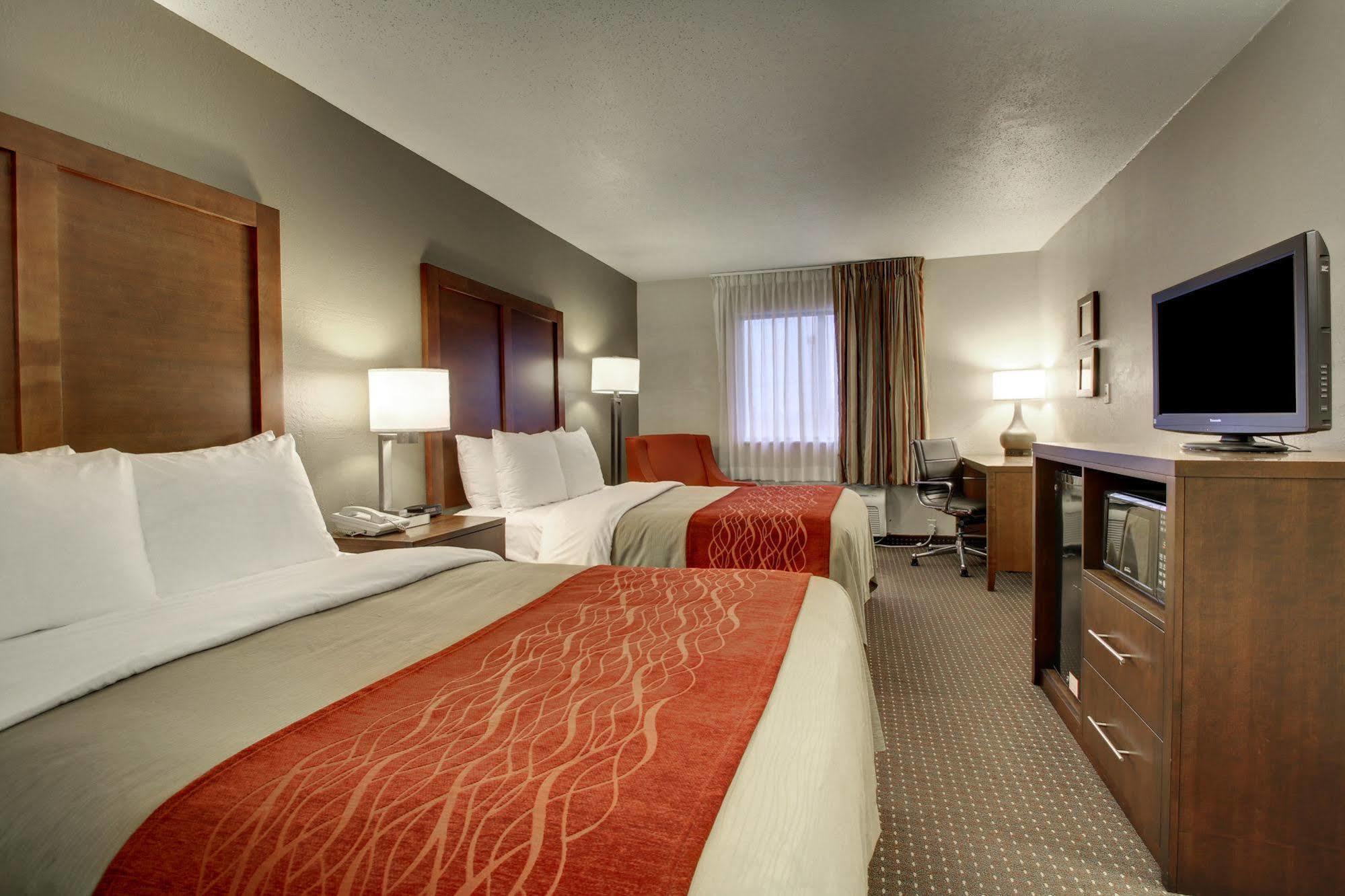Quality Inn Waverly Εξωτερικό φωτογραφία
